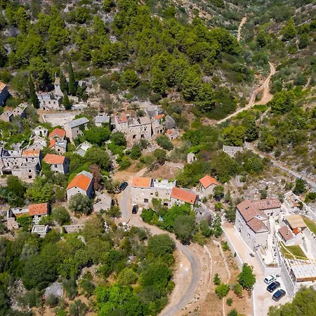 Rustic Luxury Fulmin Villa