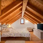 Rustic Luxury Fulmin