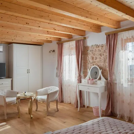 וילה Rustic Luxury Fulmin *