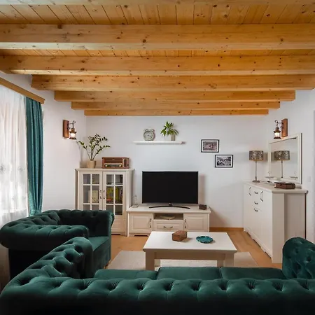 Rustic Luxury Fulmin Malo Grablje