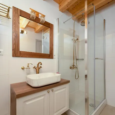 Vila Rustic Luxury Fulmin *