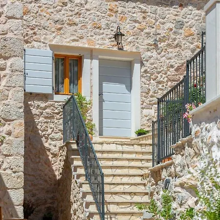 Vila Rustic Luxury Fulmin