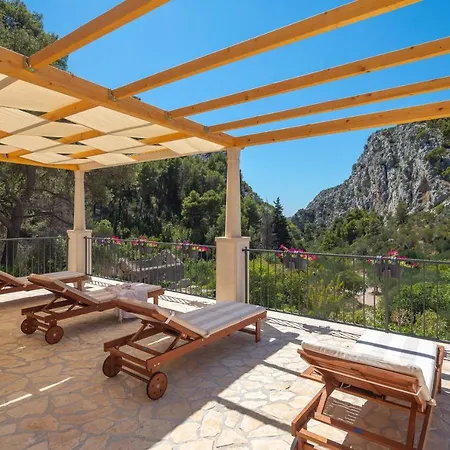 Rustic Luxury Fulmin Villa Malo Grablje