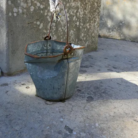 Rustic Luxury Fulmin